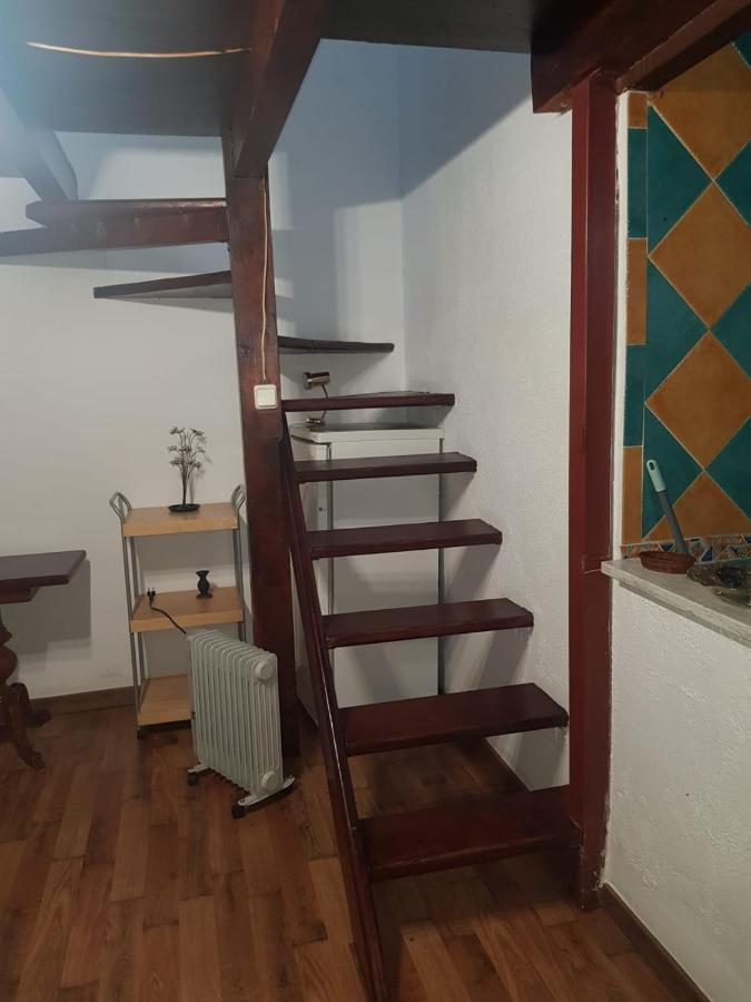Central Apartment Madrid Eksteriør billede
