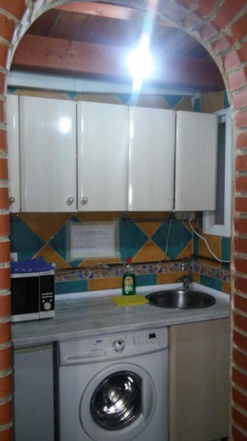 Central Apartment Madrid Eksteriør billede